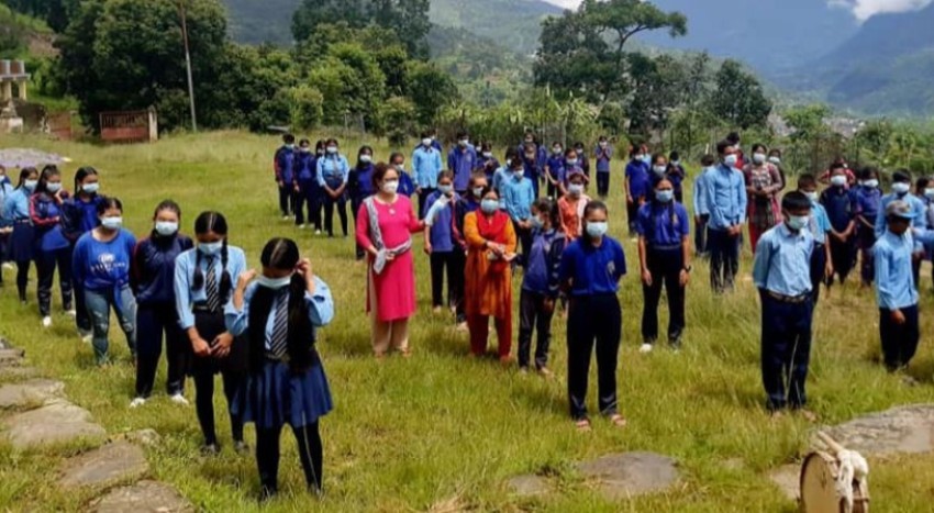 विद्यालय खुल्न थाले