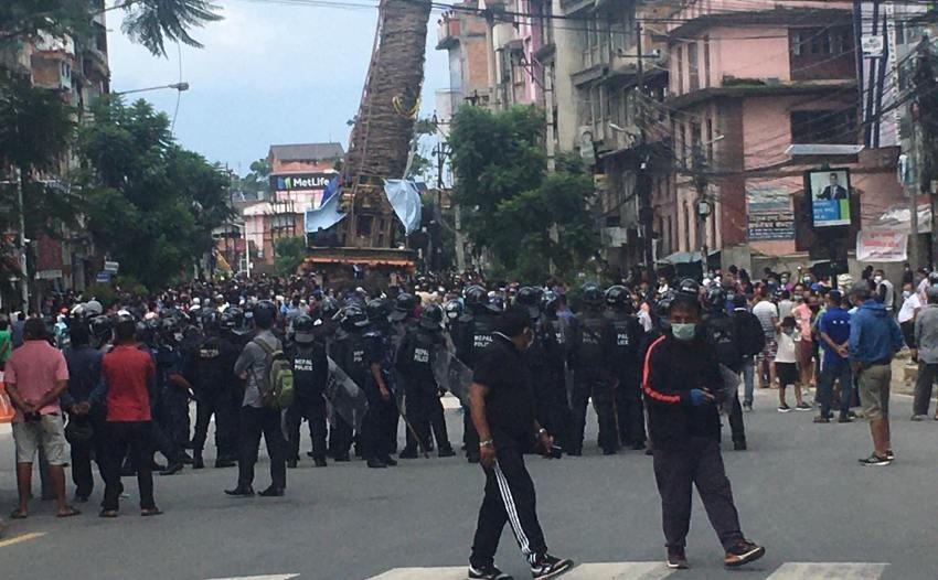 यसकारण भयो पुल्चोकमा झडप
