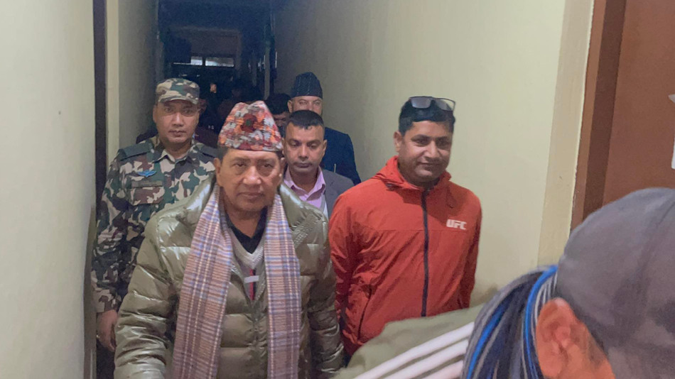 उपप्रधानमन्त्री नारायणकाजी चितवनमा, सडक डिभिजन कार्यालयको निरिक्षण