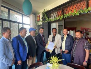 मध्यपूर्व लगायत श्रमिकका समस्या समाधान गर्न सरकारलाई एनआरएन अध्यक्ष शर्माले गराए ध्यानाकर्षण