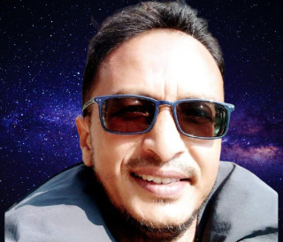पश्चिमतिरको झ्याल