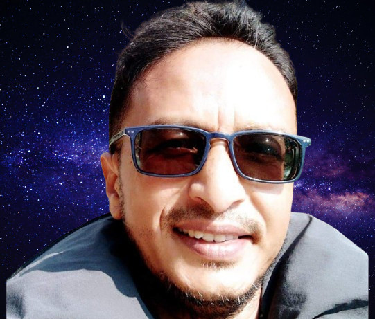 पश्चिमतिरको झ्याल