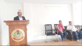 पञ्चायतकालीन ऐनबाट पूर्वाधार बिकासमा उपलब्धि हासिल हुन सक्दैन : अध्यक्ष लोप्चन